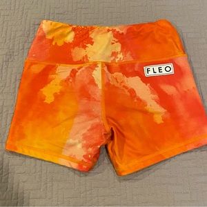 Power High Rise FLEO Shorts Mango size SMALL